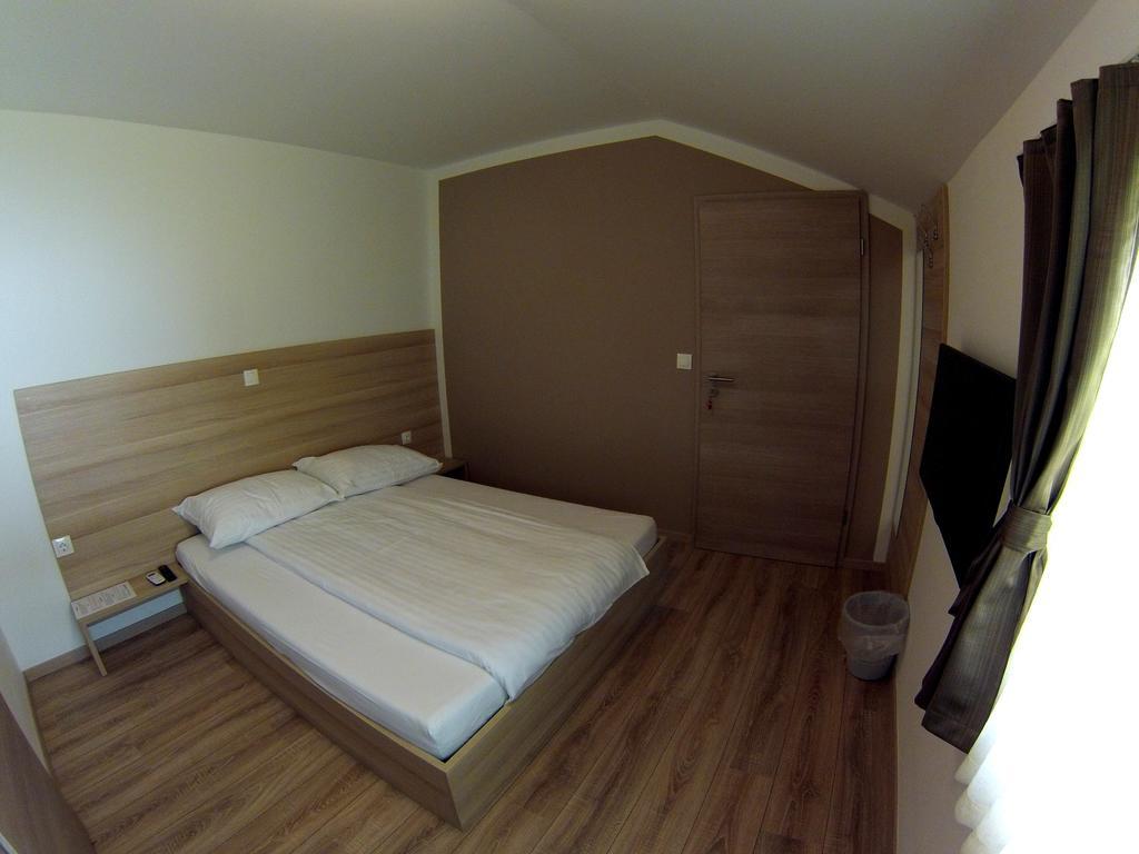 Sweet Dreams Rooms And Apartments Postojna Ruang foto